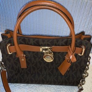 Michael Kors Small Signature Hamilton EUC